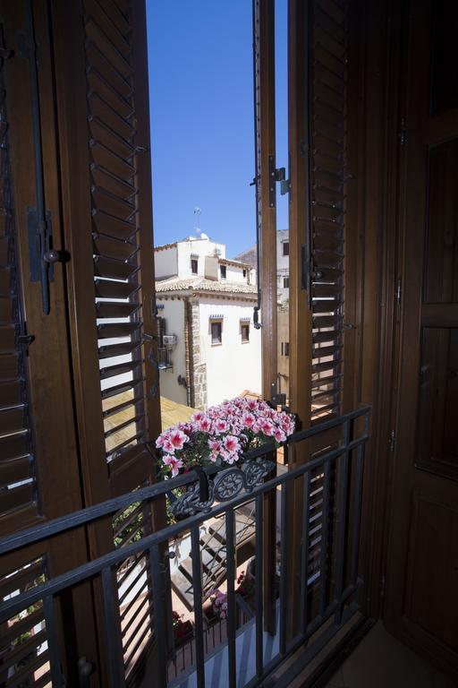 Palazzo Vatticani Bed & Breakfast Palermo Exterior photo